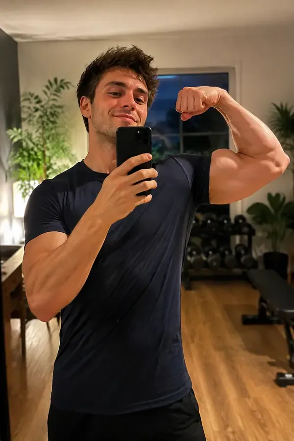Examples of muscle transformations made from a single photo